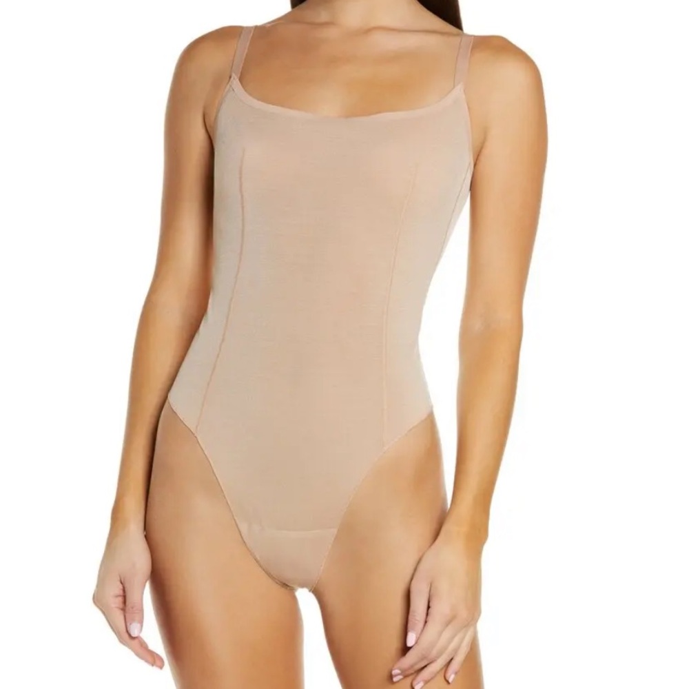 SKIMS Bodysuit - Picture 1 of 6